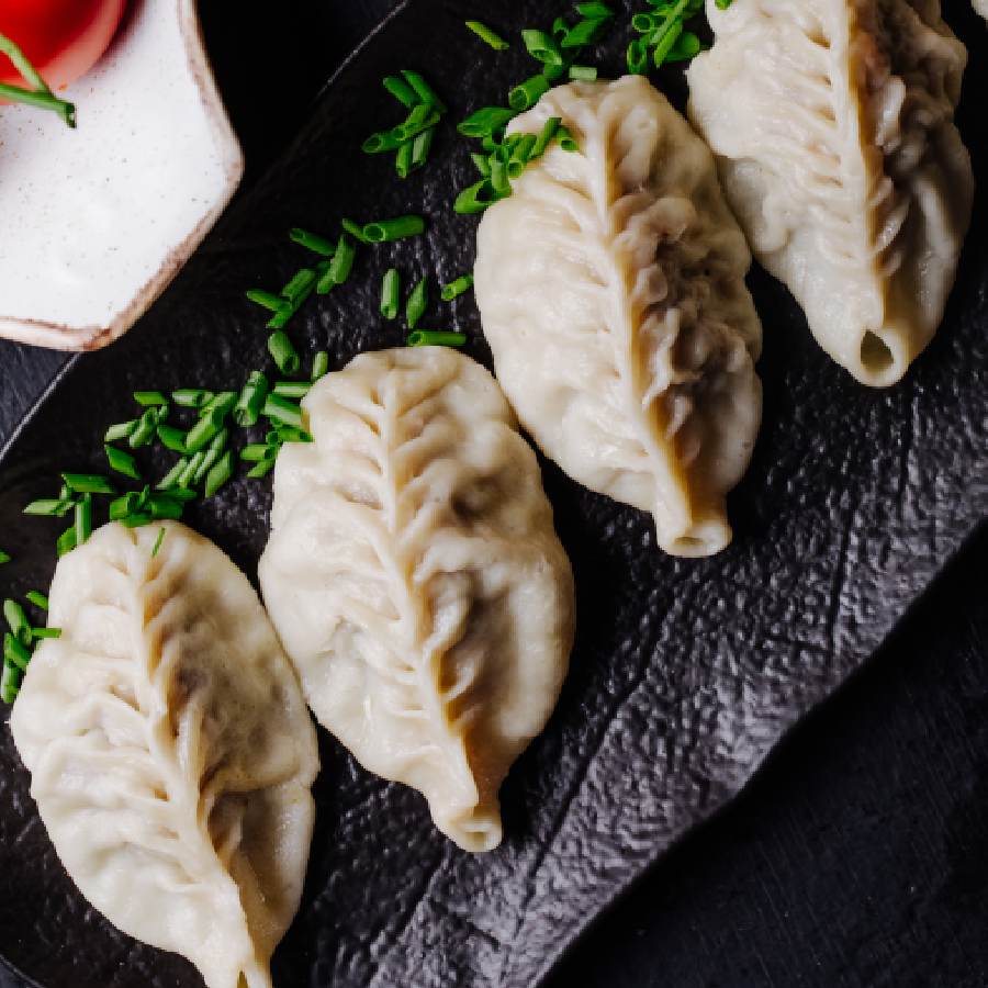 What happens if you eat momo in Daily dgtl