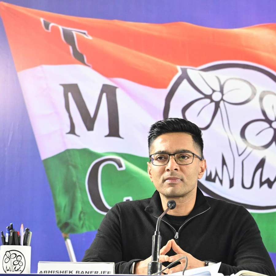 Why is Kolkata lagging behind in SIR work? TMC Leaders tell Subrata Bakshi and Firhad Hakim