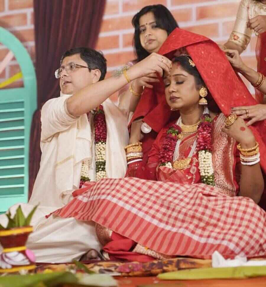 অন্তরা মিত্রের সিঁদুরদান পর্ব।