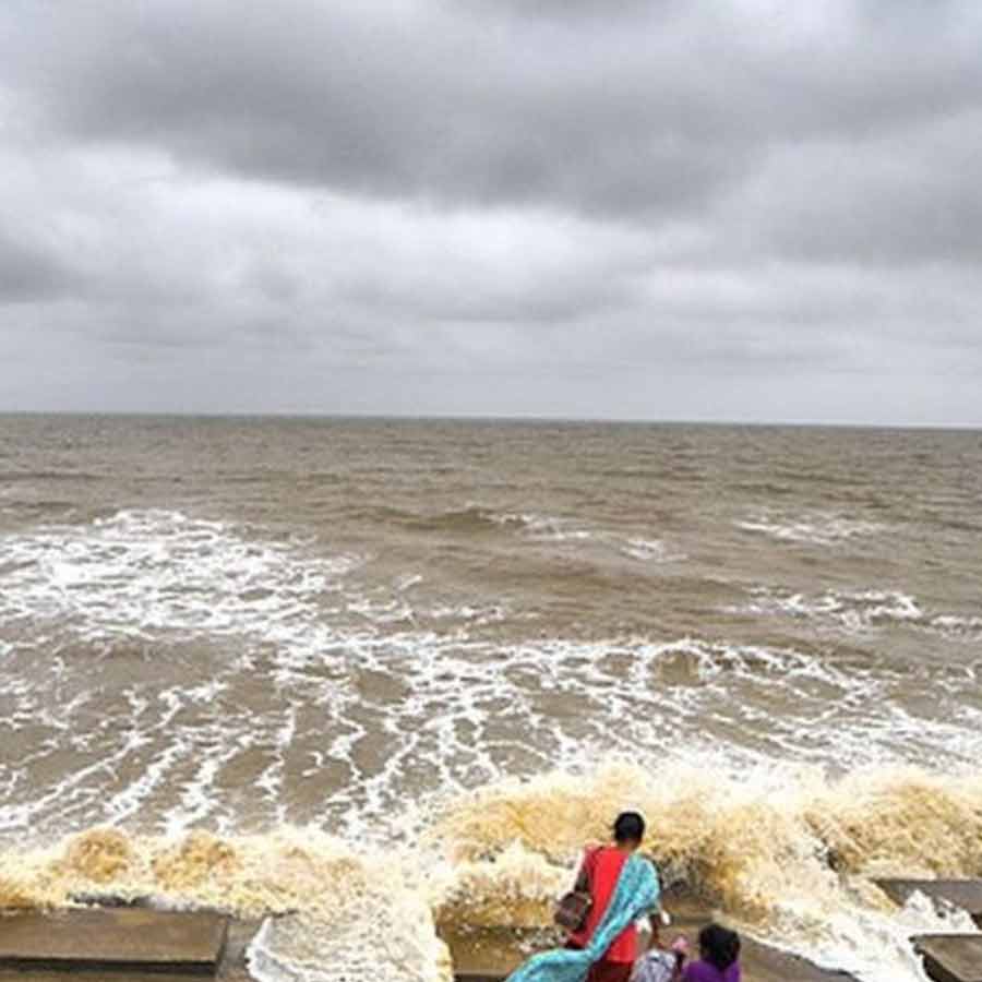 Cyclone Senyar forms over Strait of Malacca, heavy rain alert for several regions dgtl