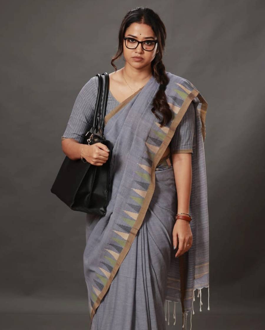 পৃথা চক্রবর্তীর ‘ফেরা’ ছবির লুকে সোহিনী সরকার।