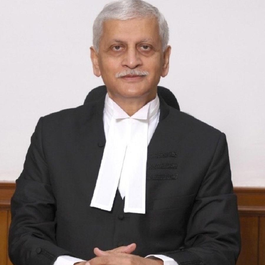How India’s Chief Justice Is Appointed and What Salary, Gratuity, Pension They Receive 