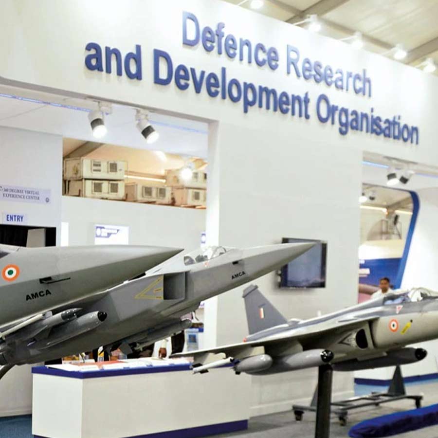 India strengthening its Air Defence through indigenous VHF Radar which can detect Fifth Generation stealth F-35 jets 
