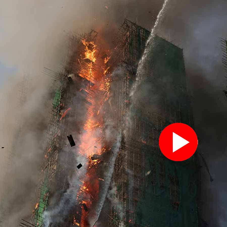 Video shows fire breaks in 35 storey building in Hong Kong dgtl
