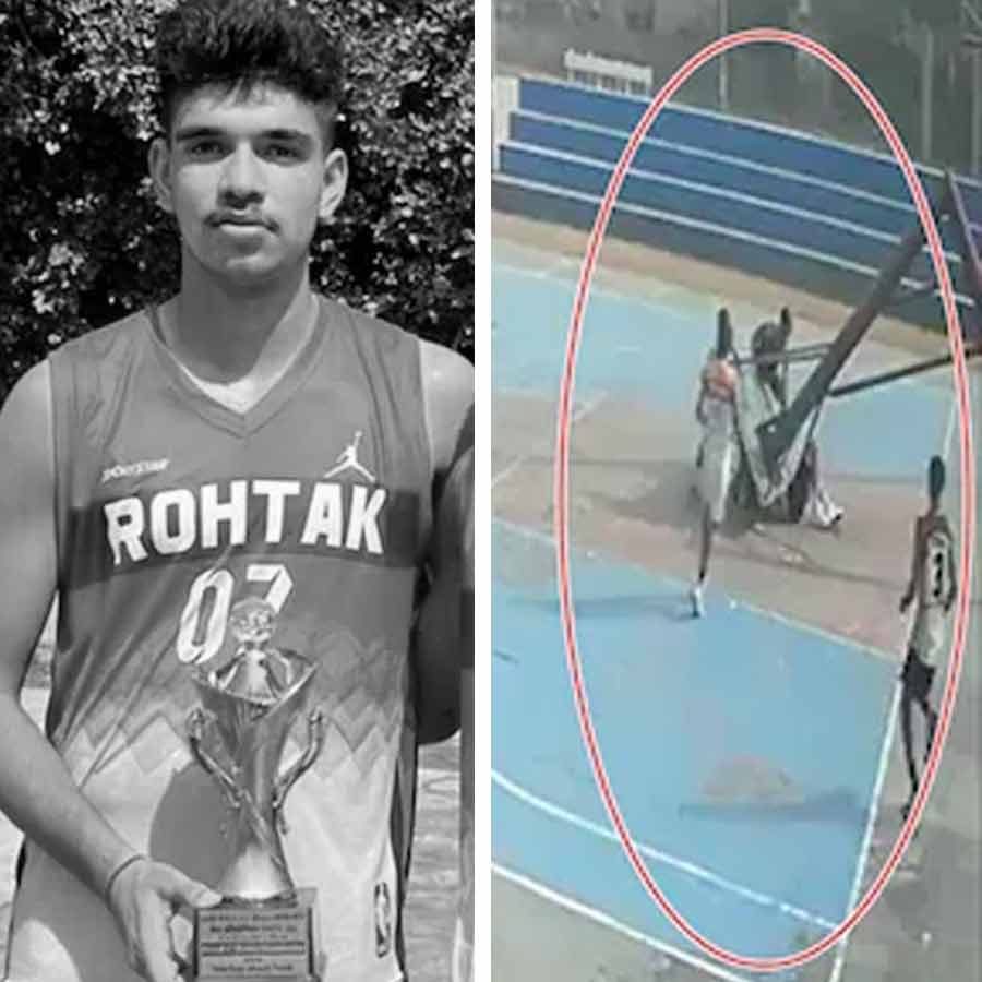 Two dies in Haryana as Basketball poll collapses on them, question on infrastructure dgtl