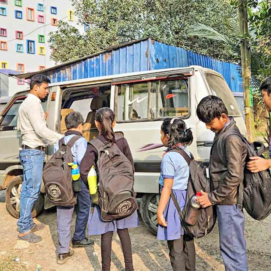 School pool car does not follow rules at Bhangar
