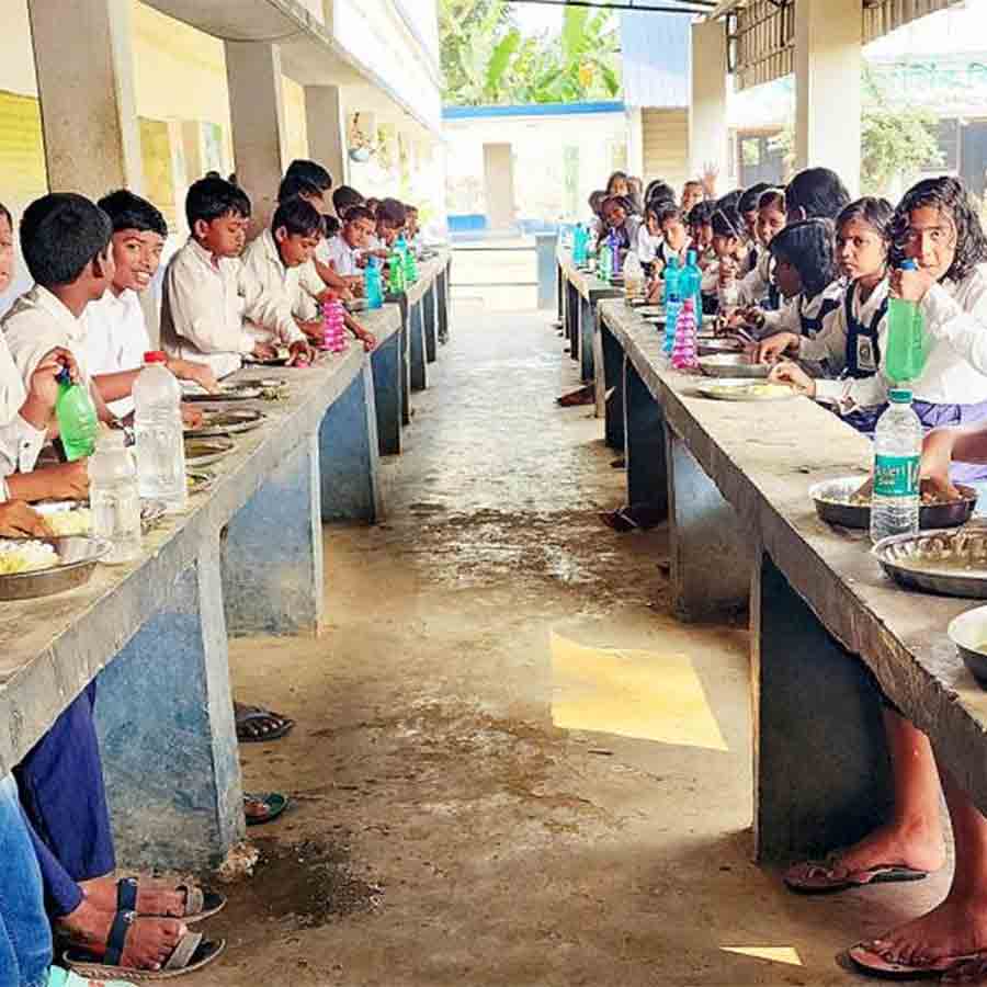 Schools are worried about Mid Day meal after price of egg rises