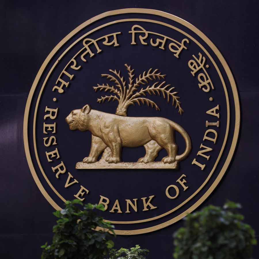 India rupee becomes Asia’s worst performing currency which may fall 90 in respect to US dollar 