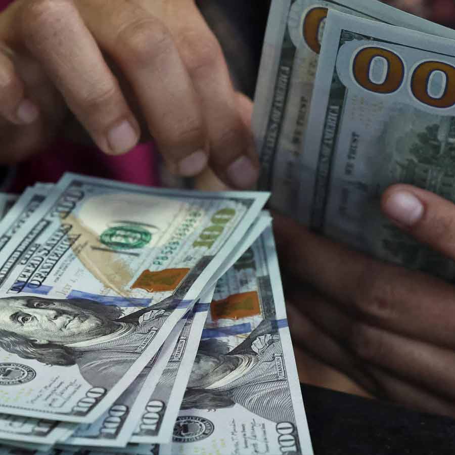 India rupee becomes Asia’s worst performing currency which may fall 90 in respect to US dollar 