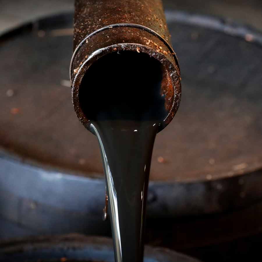 India rupee becomes Asia’s worst performing currency which may fall 90 in respect to US dollar 