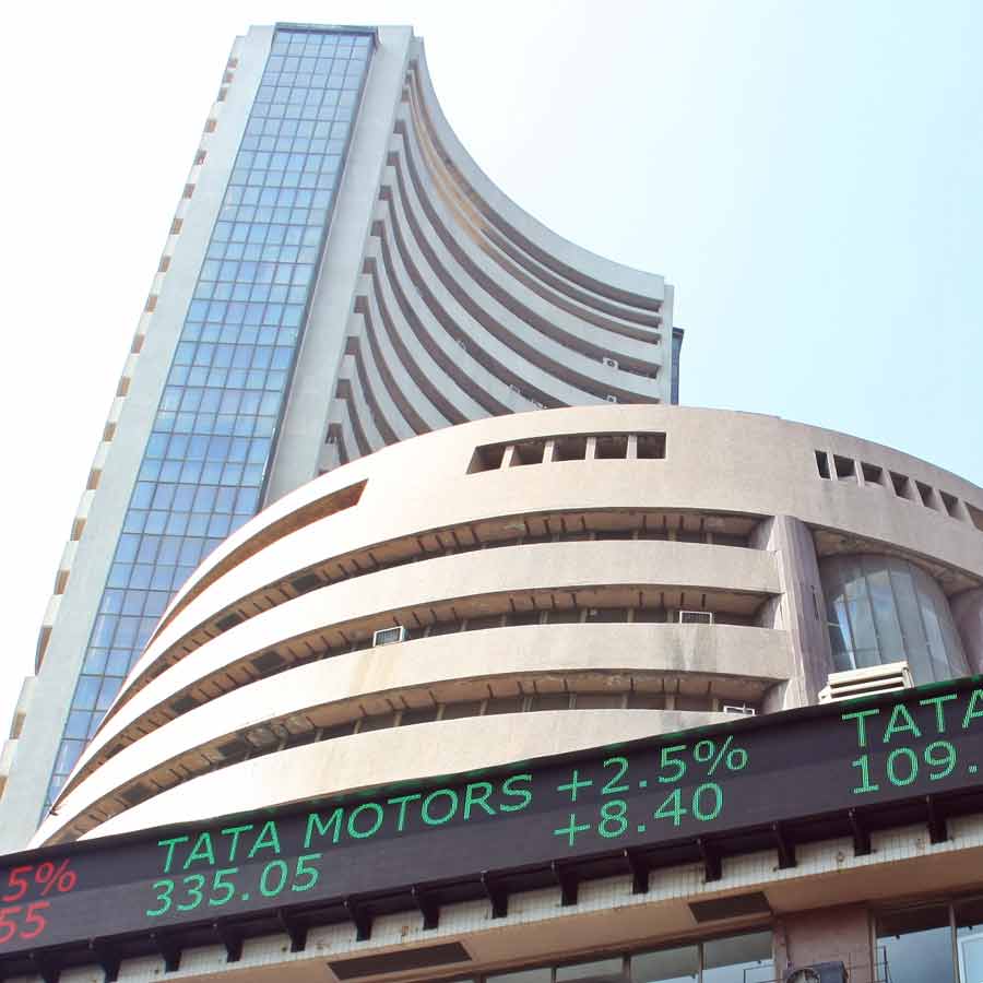 India rupee becomes Asia’s worst performing currency which may fall 90 in respect to US dollar 