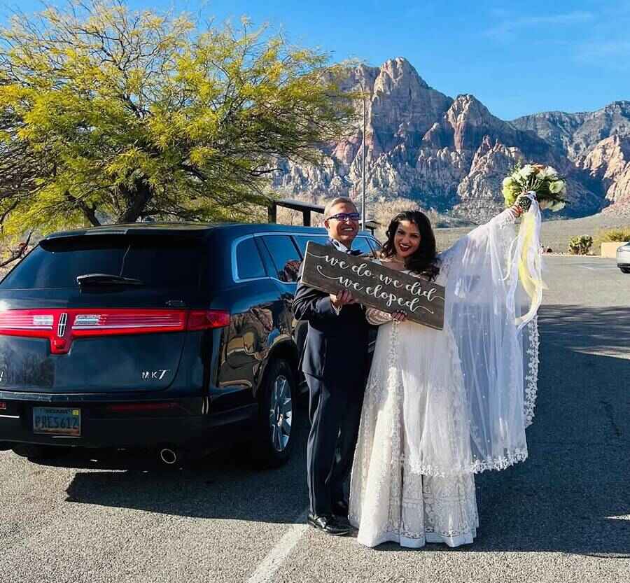 নবদম্পতি তনুশ্রী-সুজিত।