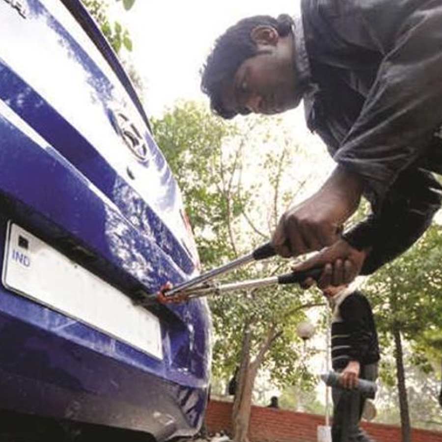 All need to know about Sudhir Kumar, Haryana based businessman who bought India’s costliest number plate