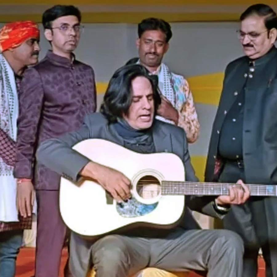 রাহুল রায়কে দেখে ‘আফসোস’ অনুরাগীদের। ছবি: সংগৃহীত।