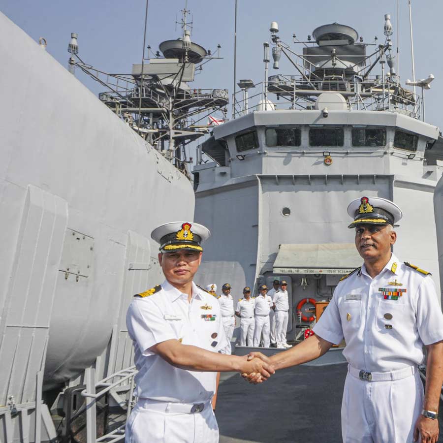 INS Khanjar and INS Kora