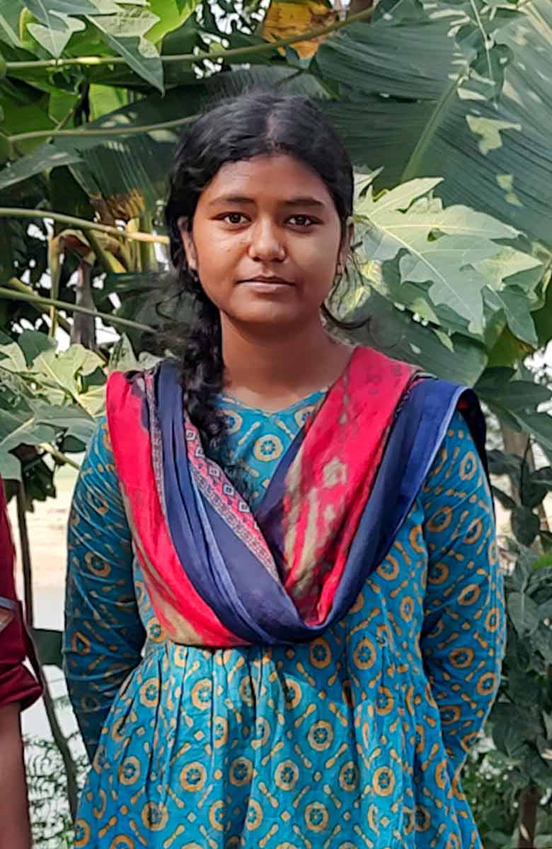 ছাত্রী নাসিমা খাতুন।