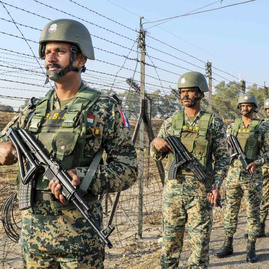 বিএসএফ জওয়ান।