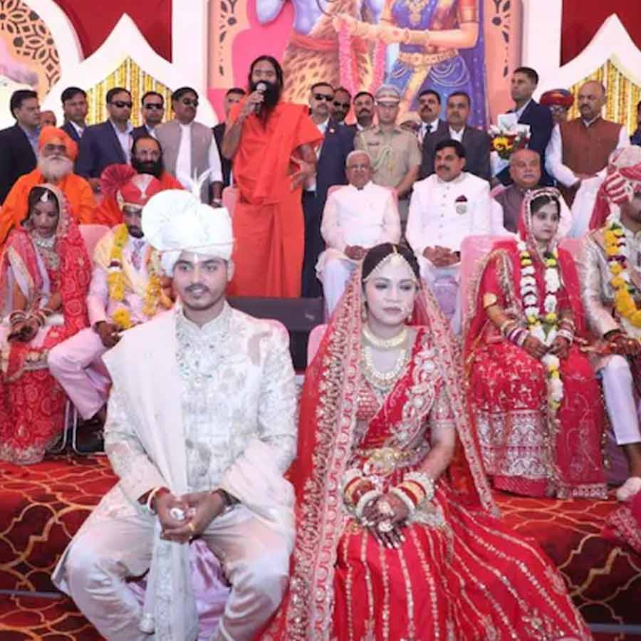 উজ্জয়িনীতে শিপ্রা নদীর ধারে গণবিবাহের সেই আসর। ছবি: সংগৃহীত।