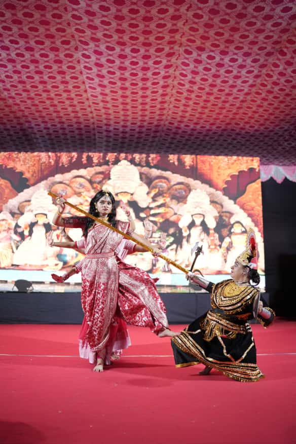 কল্পতরু কালচারাল অ্যাসোসিয়েশনের এই পুজো অনুষ্ঠিত হচ্ছে পুনের মহম্মদ ওয়াদির বিঘ্নহর্তা প্যালেসে। 