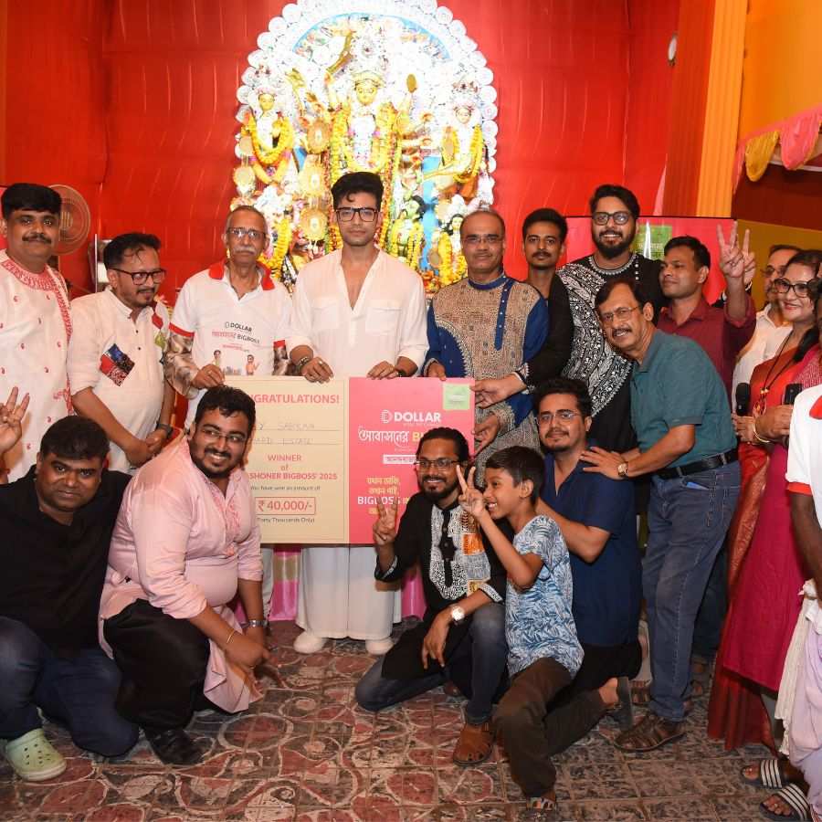 ‘ডলার’ ‘আবাসনের বিগ বস্’ প্রতিযোগিতায় প্রথম হয়েছেন ‘অরচার্ড এস্টেট’-এর উদয় সরকার।