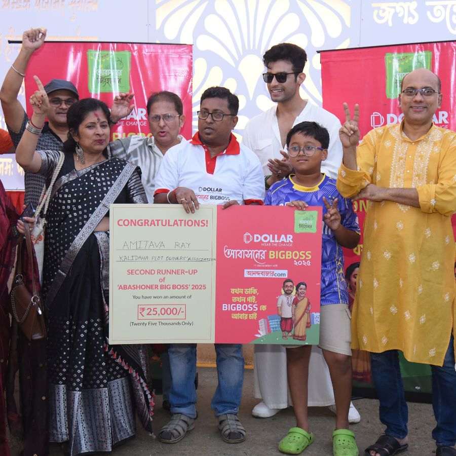 ডলার ‘আবাসনের বিগ বস্’ প্রতিযোগিতায় তৃতীয় হয়েছেন ‘কালিদহ (কালিন্দি) প্লট ওনার্স অ্যাসোসিয়েশন’-এর অমিতাভ রায়। 