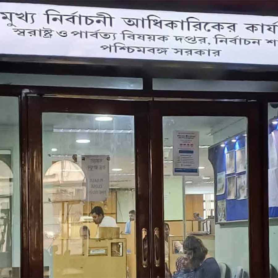 National Election Commission has sent a fresh list of names for appointment to a post in the office of the Chief Electoral Officer (CEO) of west bengal
