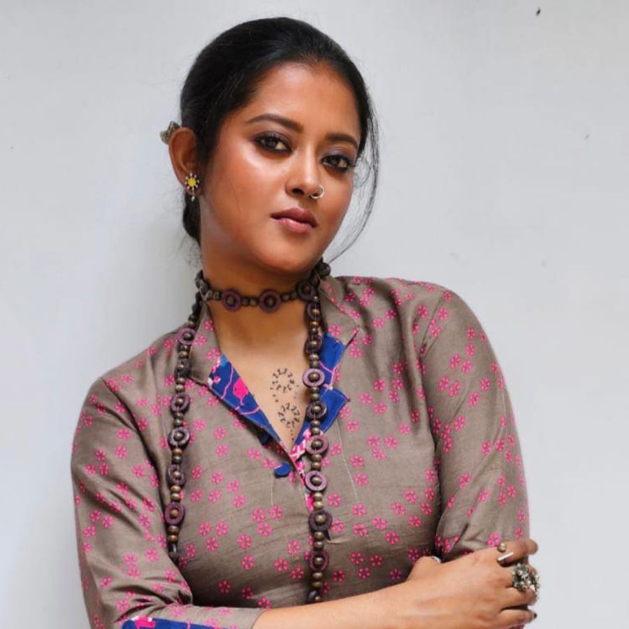 Why would Shruti Das not be able to perform Durga Puja Rituals dgtl