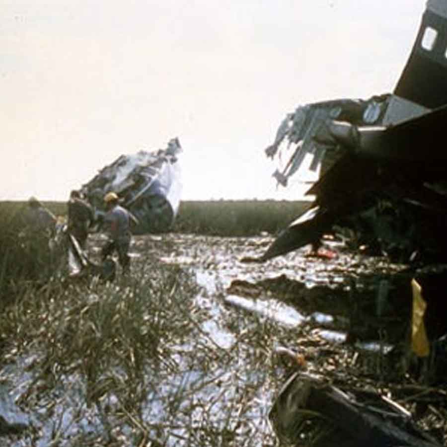 All need to know about Flight 401 accident and ghost stories related to it 