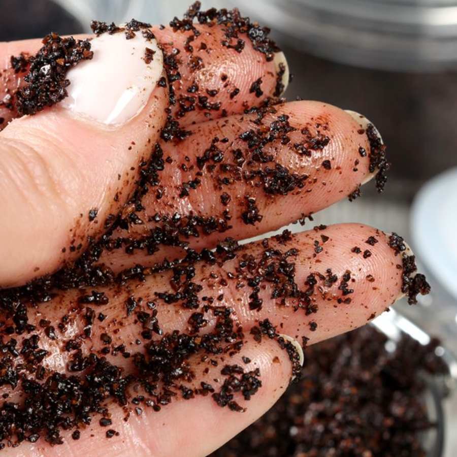 To get rid of dandruff one can get help with coffee scalp scrub dgtl