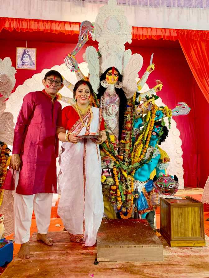 দশমীর রাতে কাঞ্চন-শ্রীময়ী।