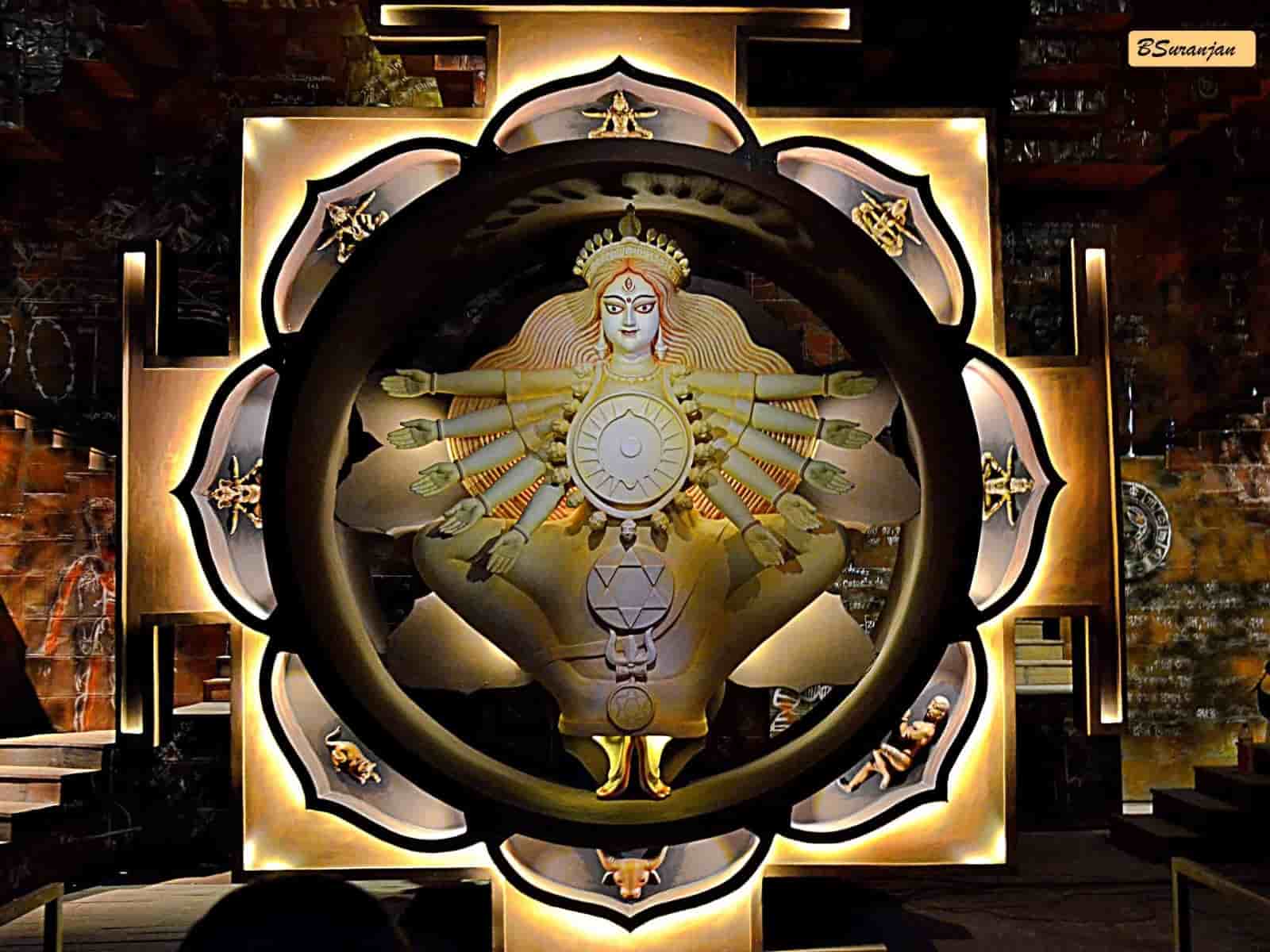 ৮৬তম বর্ষে আহিরীটোলা সর্বজনীন দুর্গোৎসবের ভাবনা ছিল ‘প্রবাহ’। এই মণ্ডপেও দেবী এখনও স্বমহিমায় বিরাজমান। ( ‘আনন্দ উৎসব ২০২৫’-এর সাফল্যের নেপথ্যে রয়েছেন একাধিক সহযোগী। প্রেজ়েন্টিং পার্টনার ‘মারুতি সুজ়ুকি অ্যারেনা’। অন্যান্য সহযোগীরা হলেন ওয়েডিং পার্টনার ‘এবিপি ওয়ানস্টপ ওয়েডিং’, ফ্যাশন পার্টনার ‘কসমো বাজ়ার’, নলেজ পার্টনার ‘টেকনো ইন্ডিয়া ইউনিভার্সিটি’, ব্যাঙ্কিং পার্টনার ‘ইউনিয়ন ব্যাঙ্ক অফ ইন্ডিয়া’, কমফোর্ট পার্টনার ‘কার্লন’)। ( এই প্রতিবেদনটি ‘আনন্দ উৎসব’ ফিচারের একটি অংশ)। 