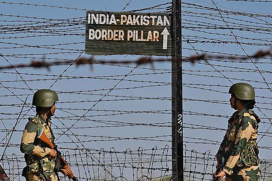 India Pakistan conflict may trigger amid Sir Creek crisis, know about border dispute 