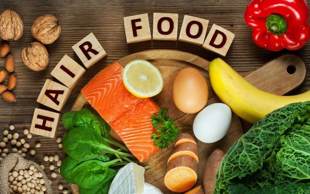 খাদ্যতালিকায় পুষ্টি যোগ করুন:  বাইরের যত্নের পাশাপাশি চুলের স্বাস্থ্যের জন্য চাই সঠিক পুষ্টি। খাদ্যতালিকায় প্রোটিন (ডিম, মাছ), ওমেগা-৩ ফ্যাটি অ্যাসিড (চর্বিযুক্ত মাছ, আখরোট) এবং অ্যান্টি-অক্সিডেন্ট (সবুজ শাক-সবজি, ফল) রাখুন। প্রতি দিন পর্যাপ্ত পরিমাণে জল পান করাও চুলের স্বাস্থ্য ফেরাতে খুব জরুরি। ( ‘আনন্দ উৎসব ২০২৫’-এর সাফল্যের নেপথ্যে রয়েছেন একাধিক সহযোগী। প্রেজ়েন্টিং পার্টনার ‘মারুতি সুজ়ুকি অ্যারেনা’। অন্যান্য সহযোগীরা হলেন ওয়েডিং পার্টনার ‘এবিপি ওয়ানস্টপ ওয়েডিং’, ফ্যাশন পার্টনার ‘কসমো বাজ়ার’, নলেজ পার্টনার ‘টেকনো ইন্ডিয়া ইউনিভার্সিটি’, ব্যাঙ্কিং পার্টনার ‘ইউনিয়ন ব্যাঙ্ক অফ ইন্ডিয়া’, কমফোর্ট পার্টনার ‘কার্লন’)।  (এই প্রতিবেদনটি ‘আনন্দ উৎসব’ ফিচারের একটি অংশ)।