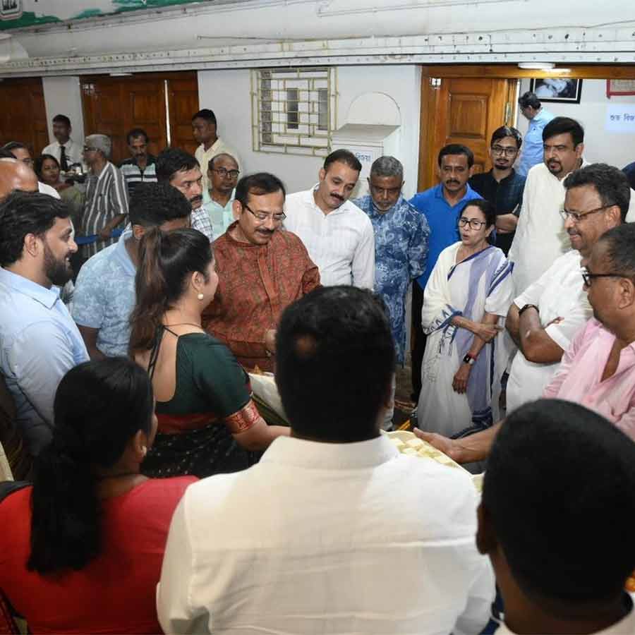 Kunal Ghosh raises skeptic questions on party activities