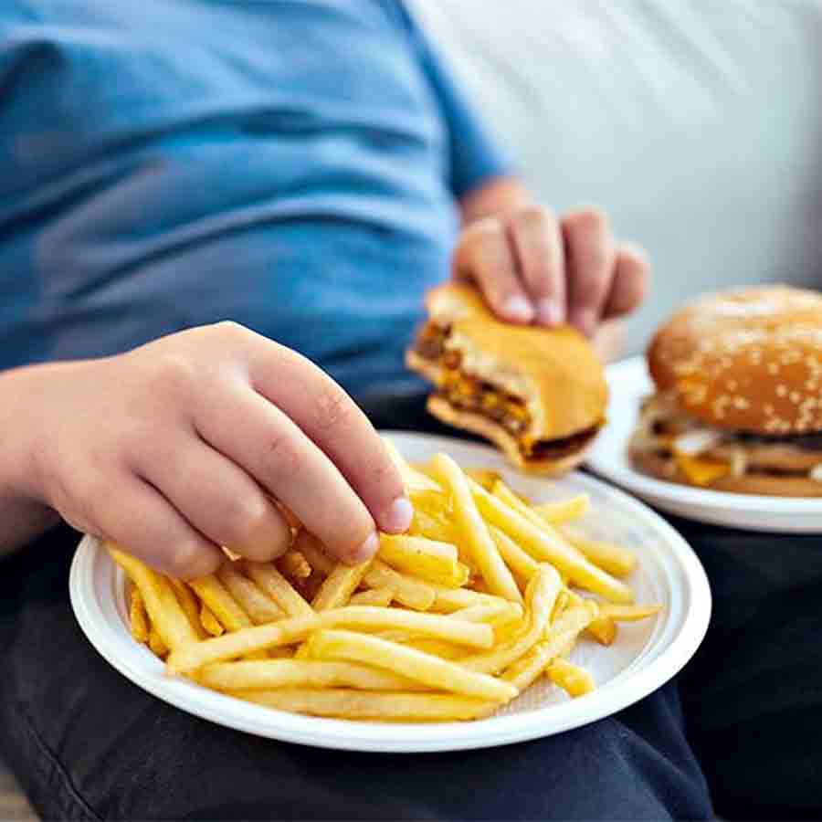 Unhealthy food habits increasing the risk of Heart attack in Children