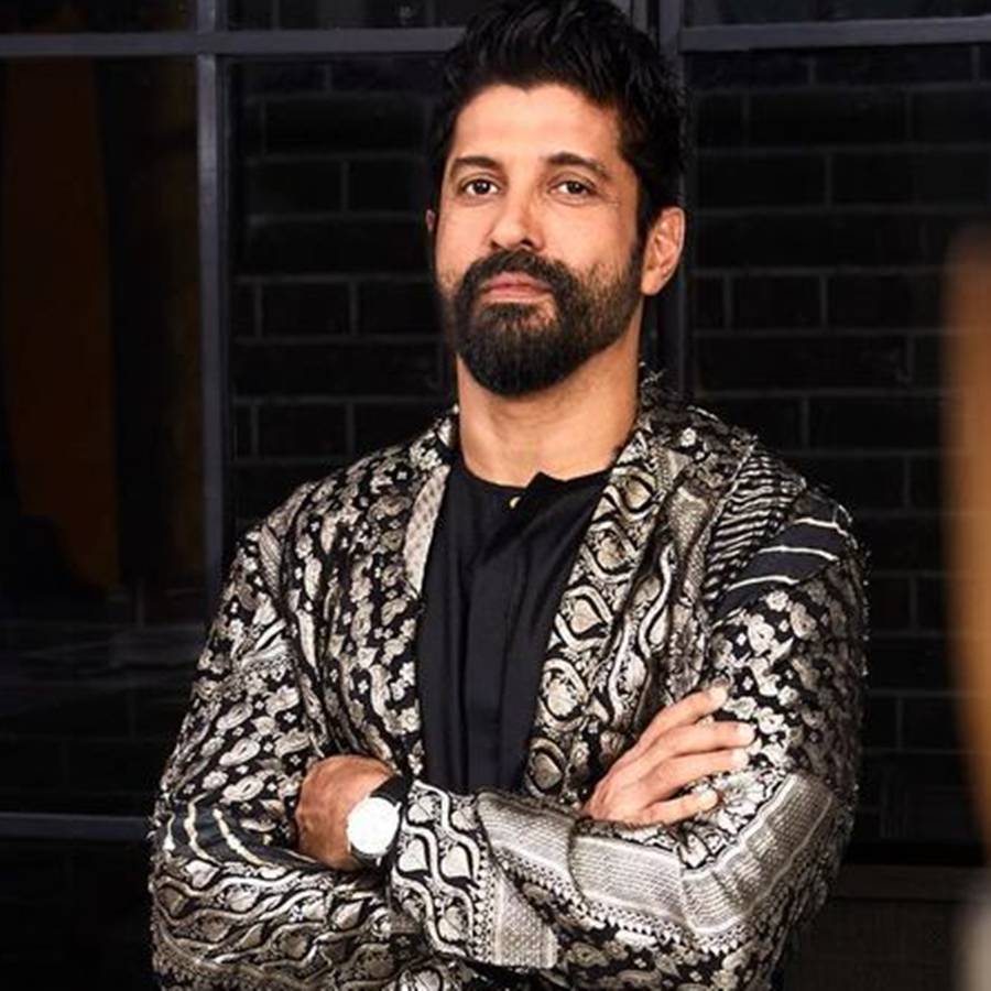 Farhan Akhtar's Family Driver Misuse Actor's Cards To Fill His Pockets And Booked For 12 Lakh Rupees Cheating dgtl