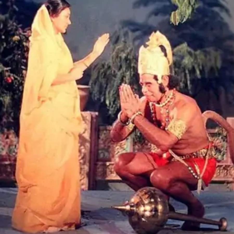 Bollywood actor wrestler Dara Singh got married at 14 and fell in love with Mumtaz, blamed industry for break up