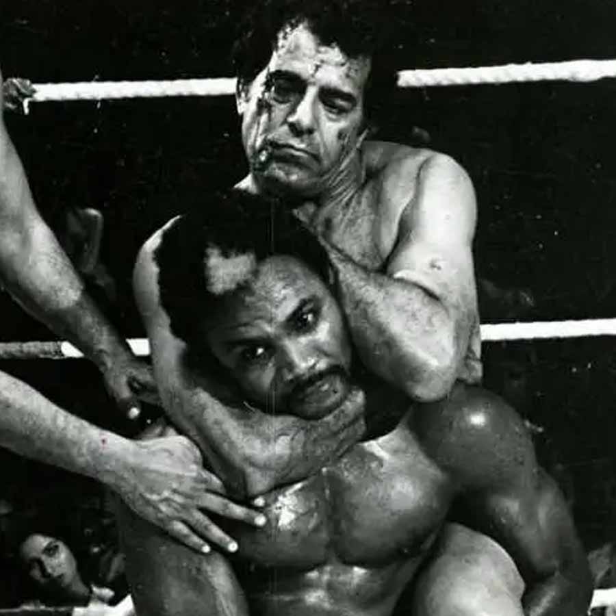 Bollywood actor wrestler Dara Singh got married at 14 and fell in love with Mumtaz, blamed industry for break up