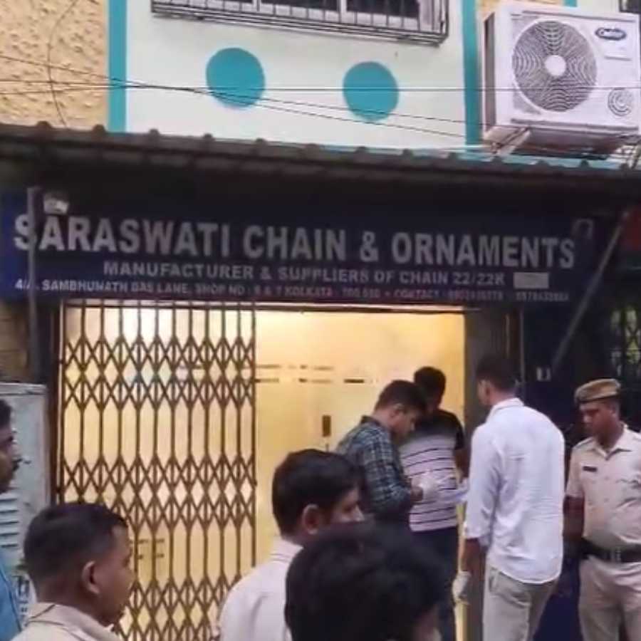 Businessman is killed in his own shop in Baranagar dgtld