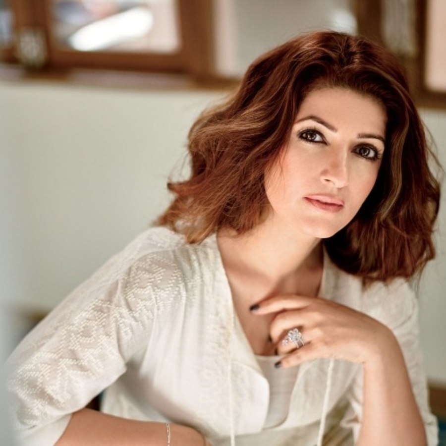 Twinkle Khanna Clarifies her Cheating Comment on Too much show