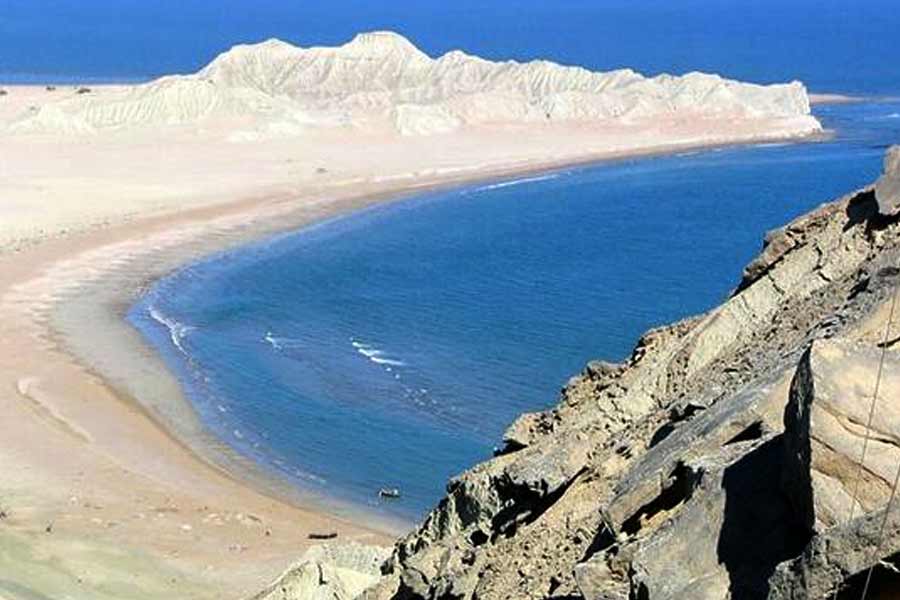 US get offer to build a port on Arabian Sea by Islamabad, may prove fatal for Pakistan amidst china rift 