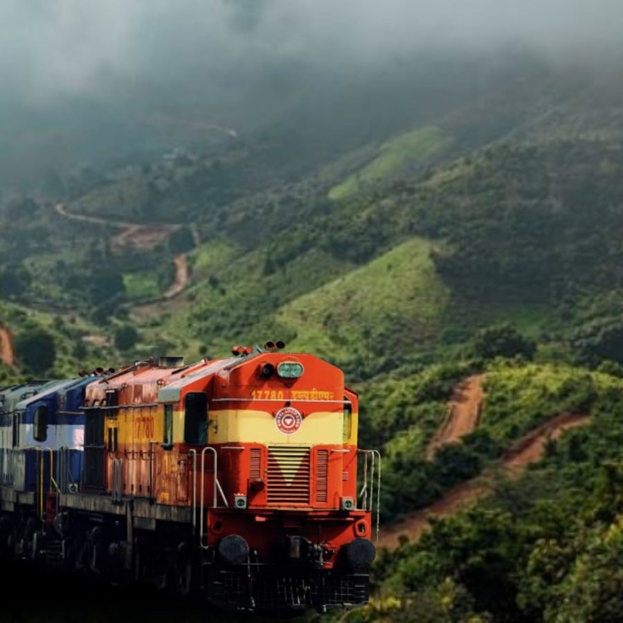 Several North Bengal Bound Trains Departure Time Got Changed After Puja dgtl