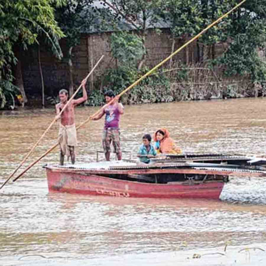 Flood at Jalpaiguri reminded residents of year of 1968 Laxmi Puja flood