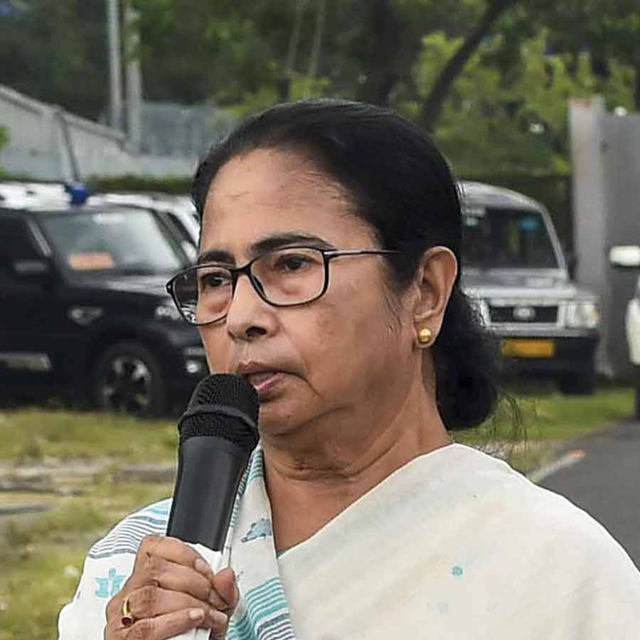 Mamata Banerjee announces five lakh compensation for each family of deceased in North Bengal disaster dgtl