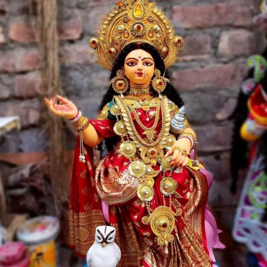 Significance and Difference Between Kojagori Laxmi Puja and Regular Laxmi Puja dgtl