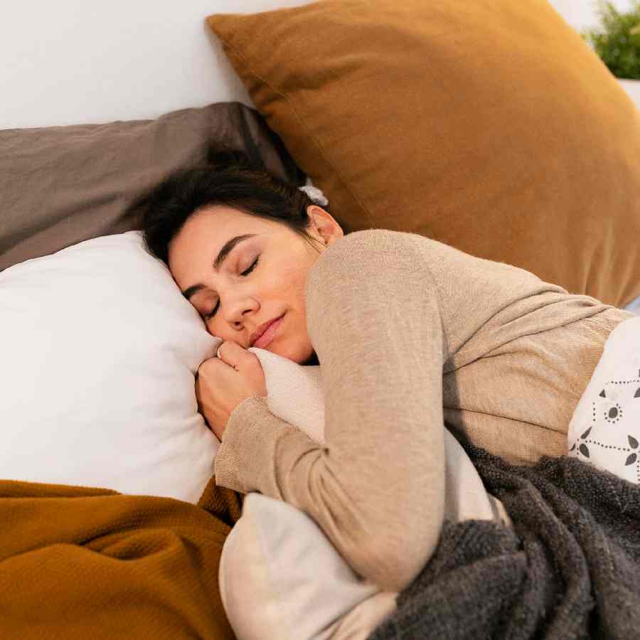 একটা বালিশ কি বহু বছর ধরেই ব্যবহার করছেন? ফলাফল জানেন তো?