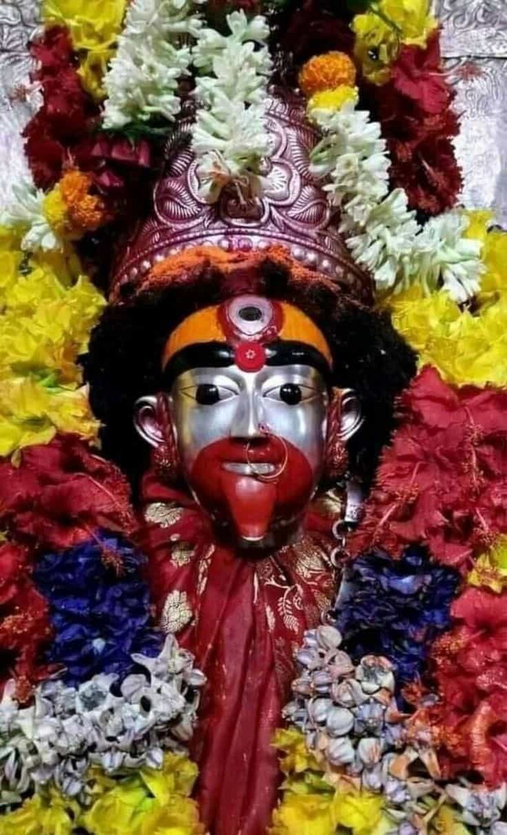  স্থানীয় বাসিন্দা ও সাধকদের দাবি, রাত ১২টা-সাড়ে ১২টার পরে নাকি শ্মশানে বিরাজ করেন সাক্ষাৎ দেবী। 