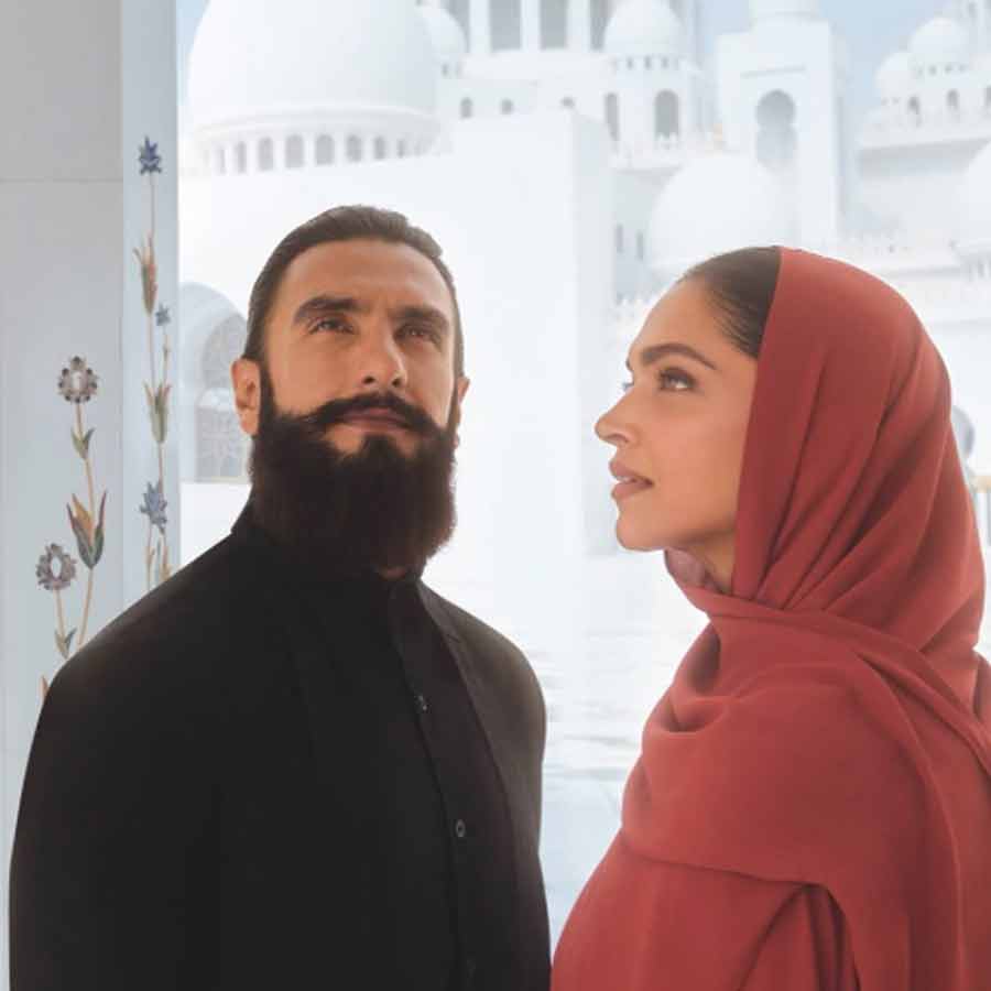Deepika Padukone Wears Hijab, Ranveer Singh Sports Long Beard fans asking what they cooking dgtl