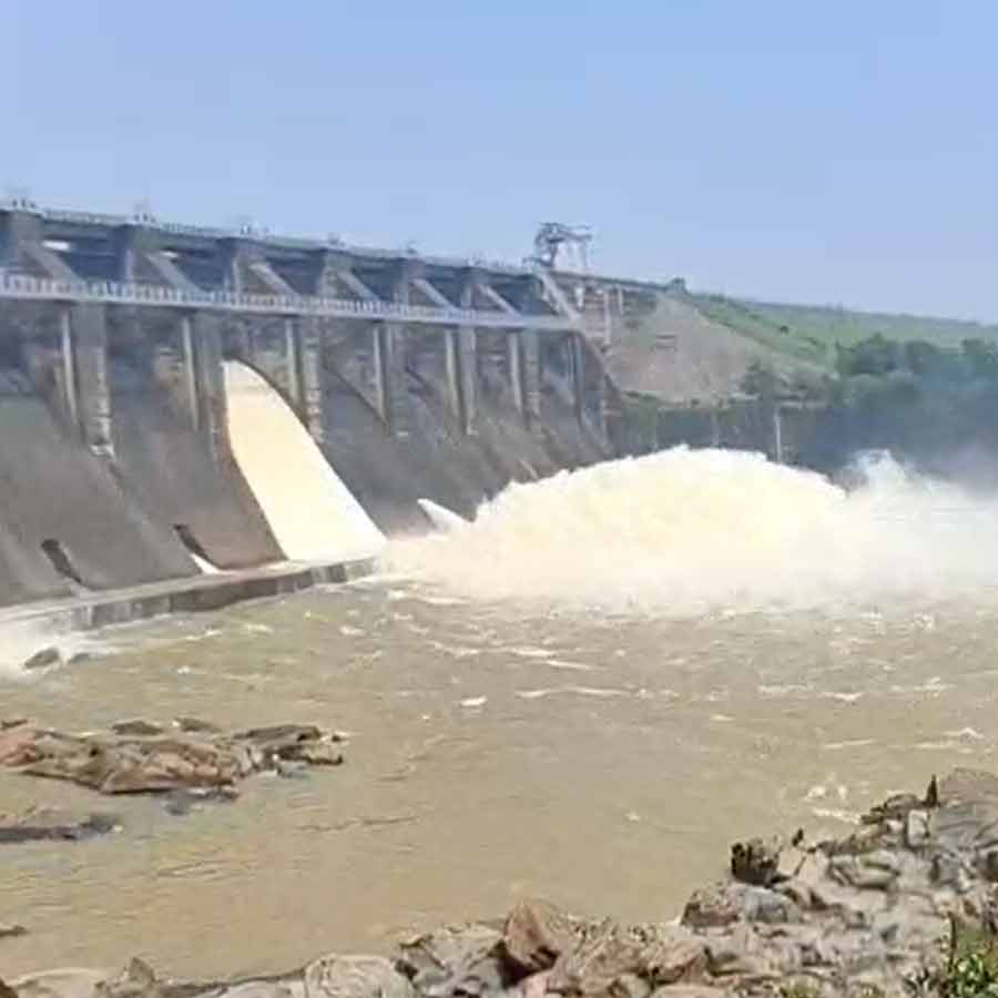 DVC released less water from Panchet and Maithon dam on Tuesday dgtld