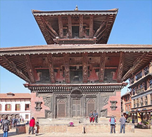 এর মধ্যে কাঠমান্ডু শহরের ঐতিহাসিক পশুপতিনাথ মন্দিরে উন্মত্ত ভৈরবকে গুরুত্বপূর্ণ দেবতা হিসাবে মান্য করা হয়। 